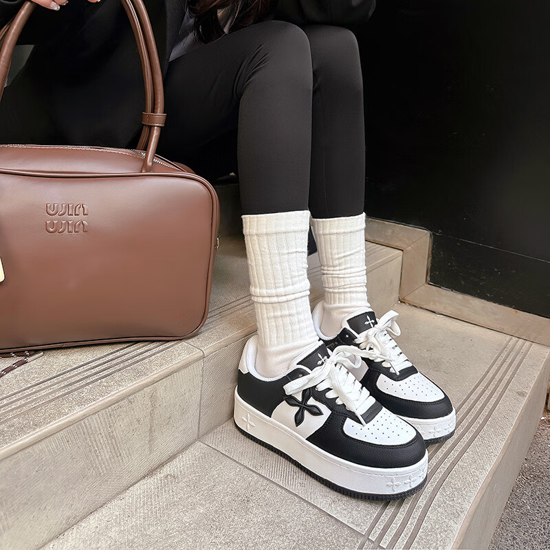 DARSII香港达斯春季新款情侣小白鞋百搭舒适防滑耐磨低帮休闲运动板鞋男 美式黑 40