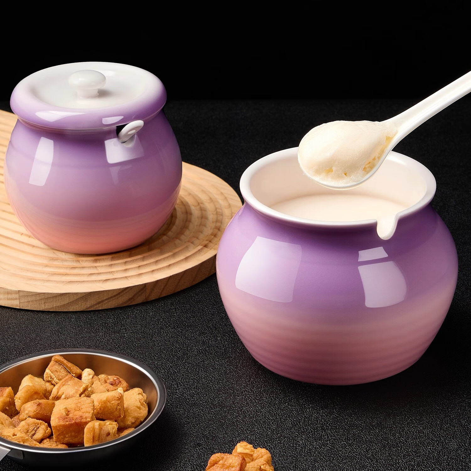 吱凡日本厨房猪油罐陶瓷带盖家用耐高温食品级油泼辣椒油专用储藏罐子 680ml渐变紫粉【送304不锈钢过滤网+勺】