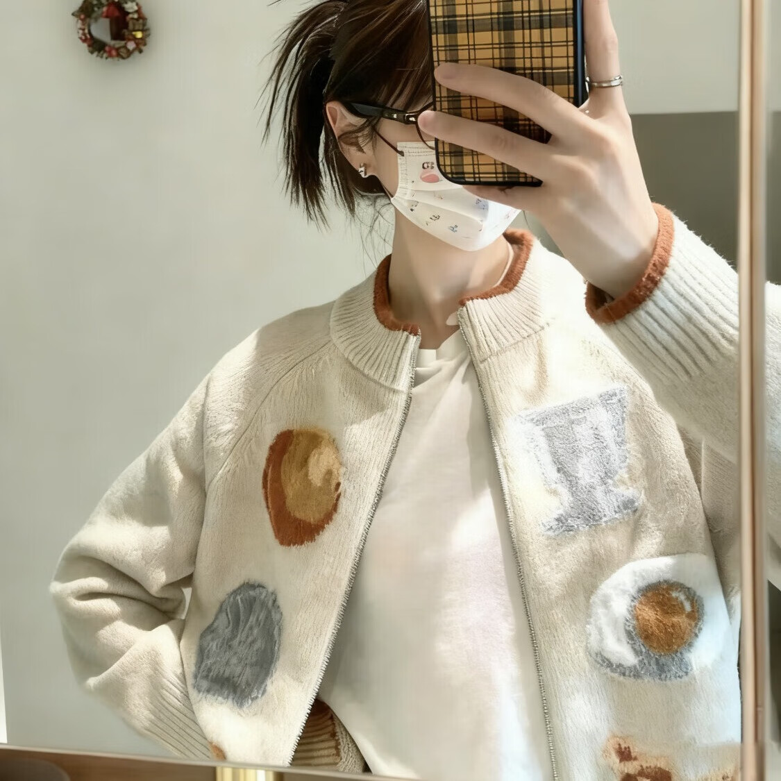 铂呐苓针织外套学院风女秋冬miu系毛衣外套复古涂鸦圆领开衫女慵懒风 针织开衫【米白色-均码】 适合85-125斤