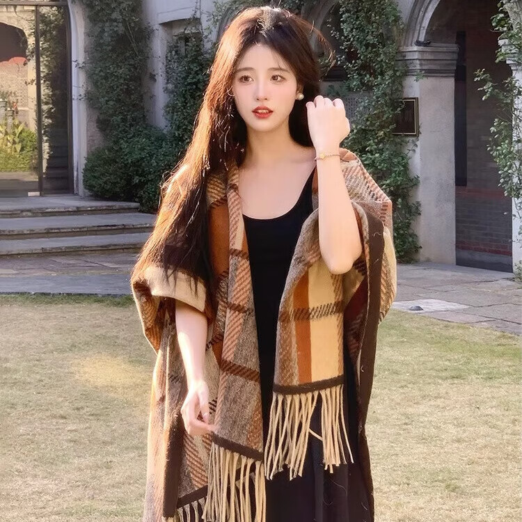 自相遇女生元旦礼物围巾2025新款复古女高级感披肩新款外搭加厚斗篷围巾 枫叶黄
