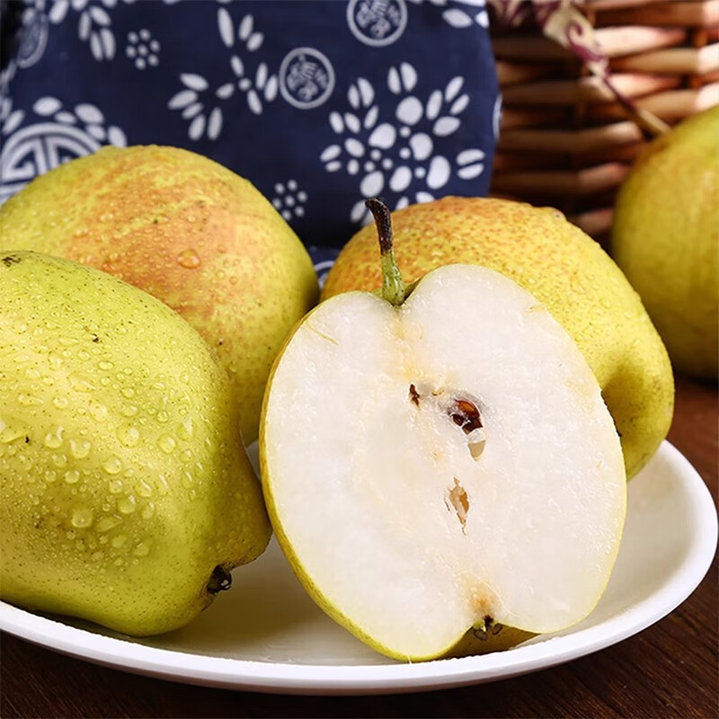 绿熊庄园新疆直采库尔勒香梨脆甜小香梨皮薄脆甜多汁应季孕妇水果当季时令 二级果24枚 单果70-100g