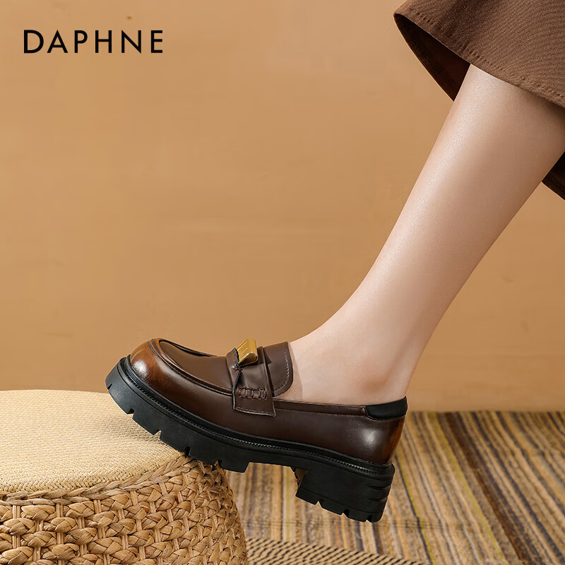 达芙妮乐福鞋女2025秋季新款复古棕色单鞋百搭厚底英伦风小皮鞋女LP 棕色 38