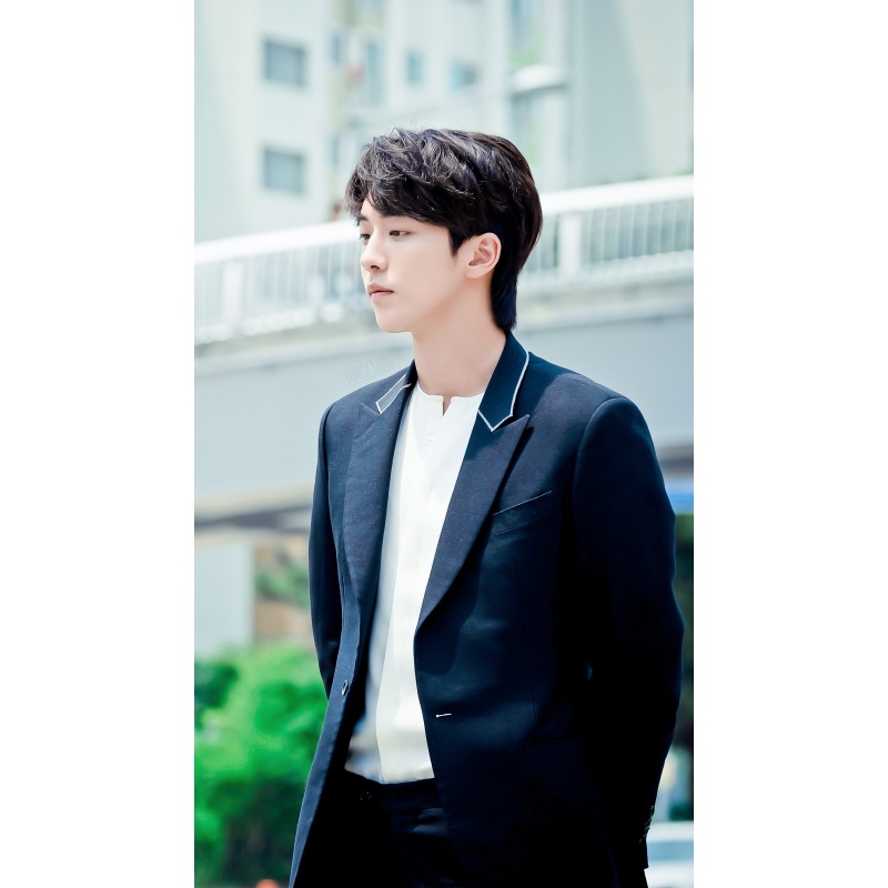 狼天影 南柱赫海报墙贴纸周边写真照片宿舍寝室房间贴画卧室可来图