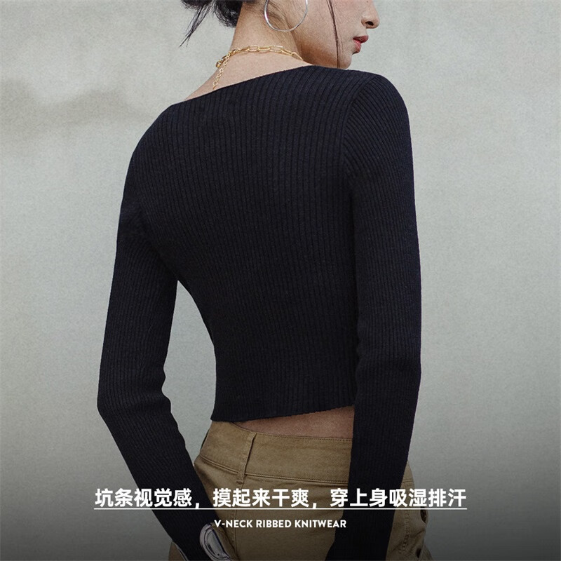 马登女装 美式复古针织纯棉内搭V领显瘦打底衫秋短款修身百搭上衣 烟灰色 M