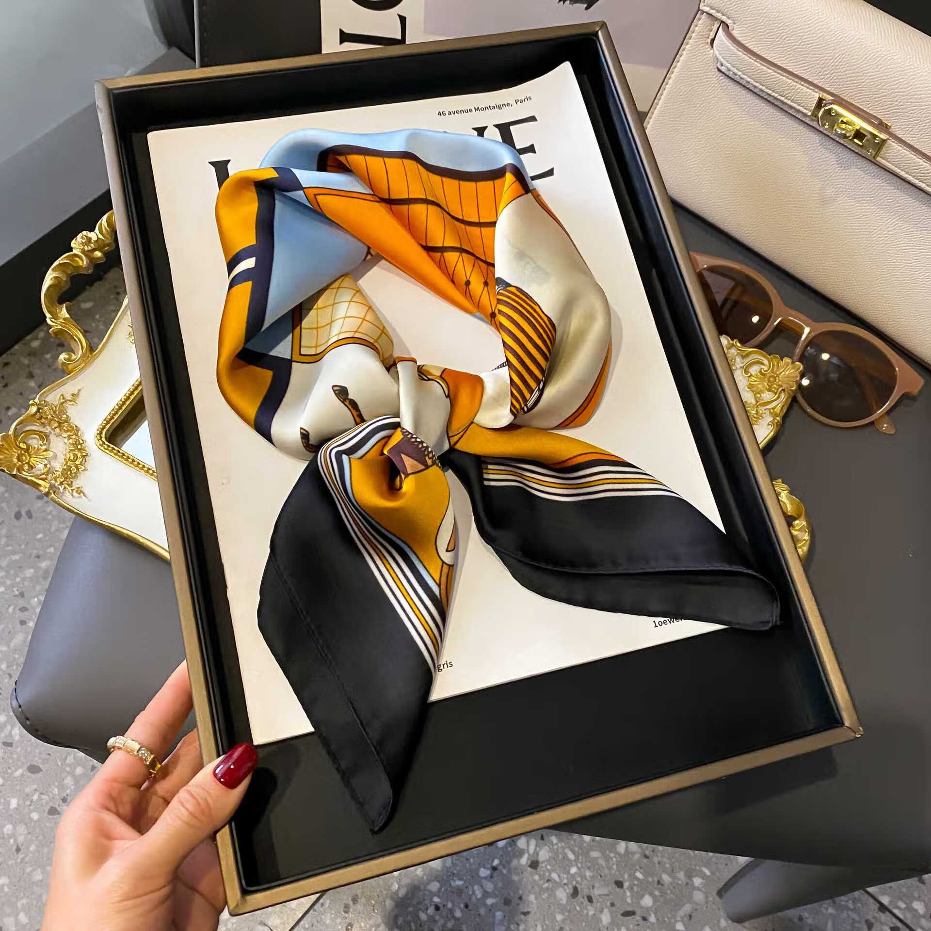 OLOIU2026�¿���ɫ˿���߼���Ůʿ����������︴��Χ����� A0145������� 70*70