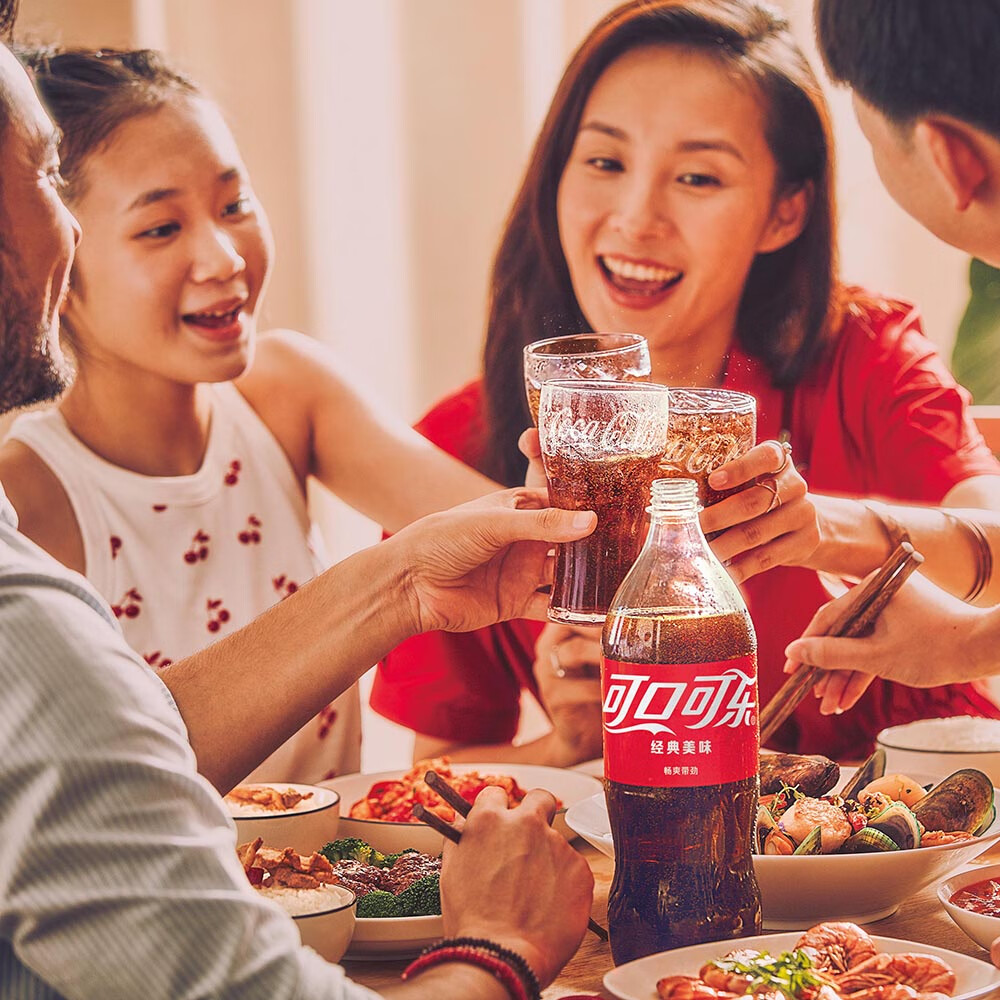 可口可乐可乐雪碧芬达2L瓶装整箱装汽水碳酸饮料饮品大规格家庭分享装京东 可乐含糖1.25*12瓶