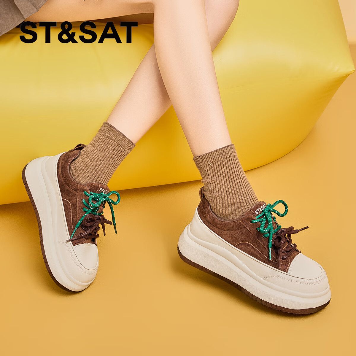 星期六软底防滑板鞋女春季新款学院风简约百搭圆头系带潮流休闲鞋 咖啡色 35