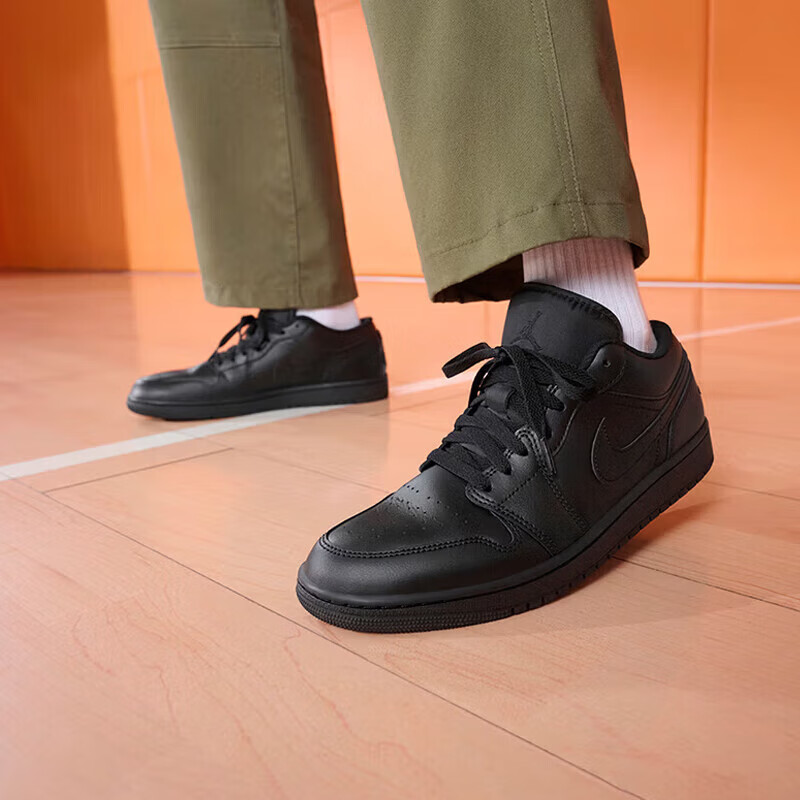 耐克（NIKE）【滔搏运动】男鞋AIR JORDAN 1 缓震运动训练篮球鞋DQ8426-105 553558-093 42.5