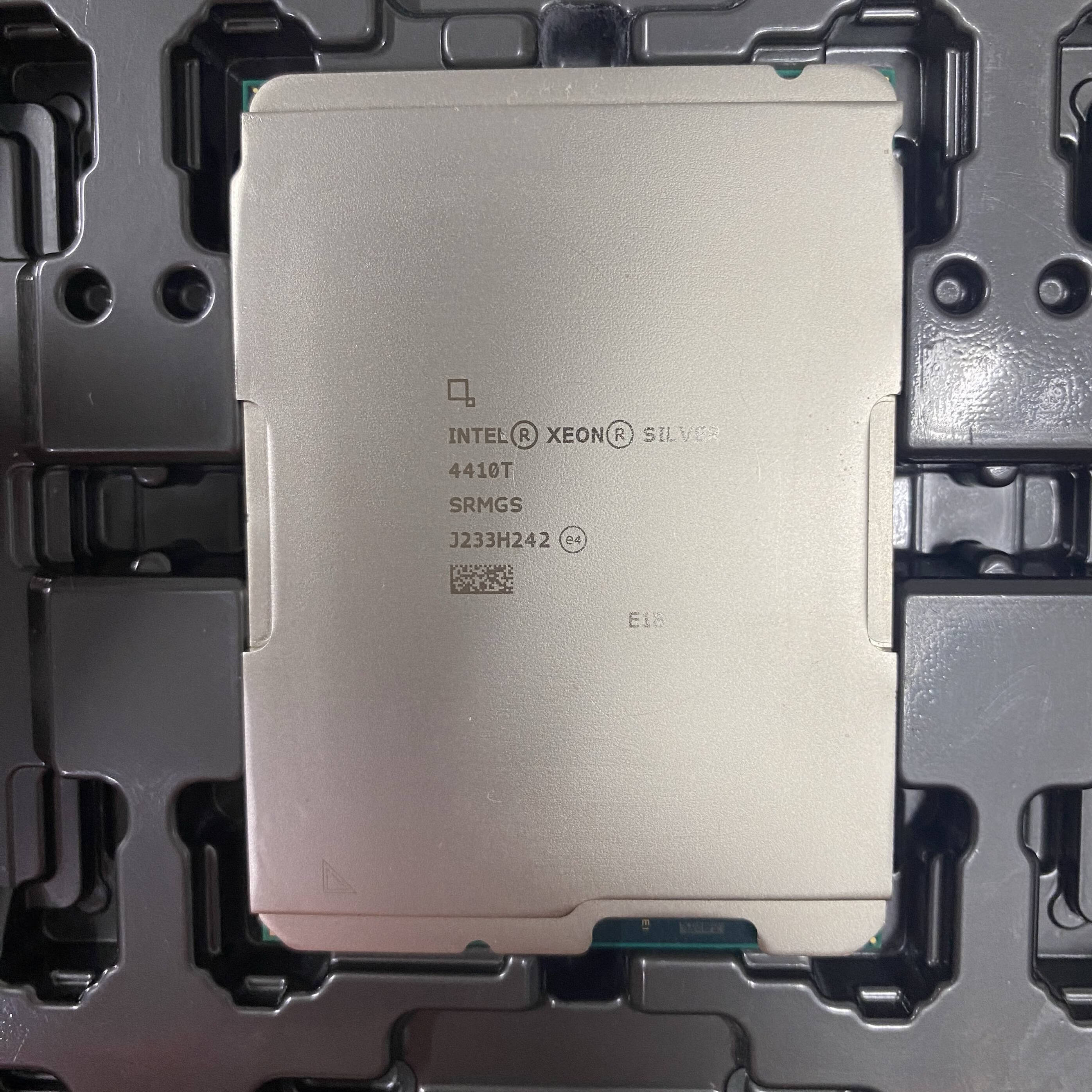 英特尔Intel至强4410Y/4410T/4416+/5415+/5416S/5418N/5418Y/5420+ CPU IntelXeon4410T（咨询客服下单）
