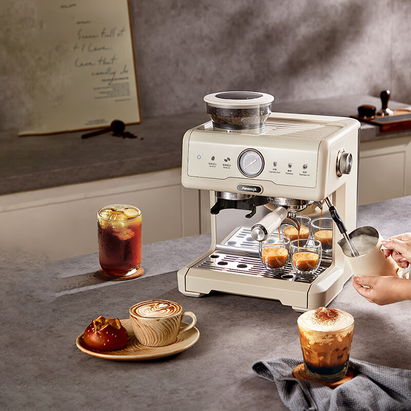 AEOMJK艾摩客咖啡机 半全自动研磨一体机 双泵 家用意式咖啡机磨豆机58mm 萃取奶泡三合一 【新年礼物】 【冷热双萃+双泵双锅炉+58mm金属冲煮头】
