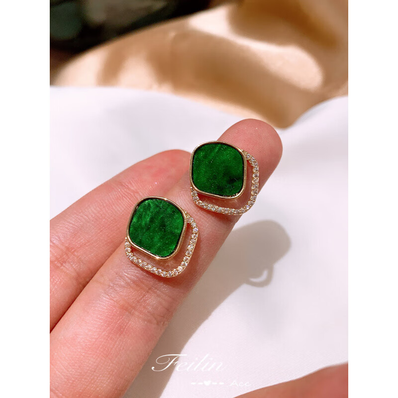 ��������������ĸ�̱���Ƭ���ζ������ʰٴ��������������������� ����  �������ʶ��� 15.9Ԫ