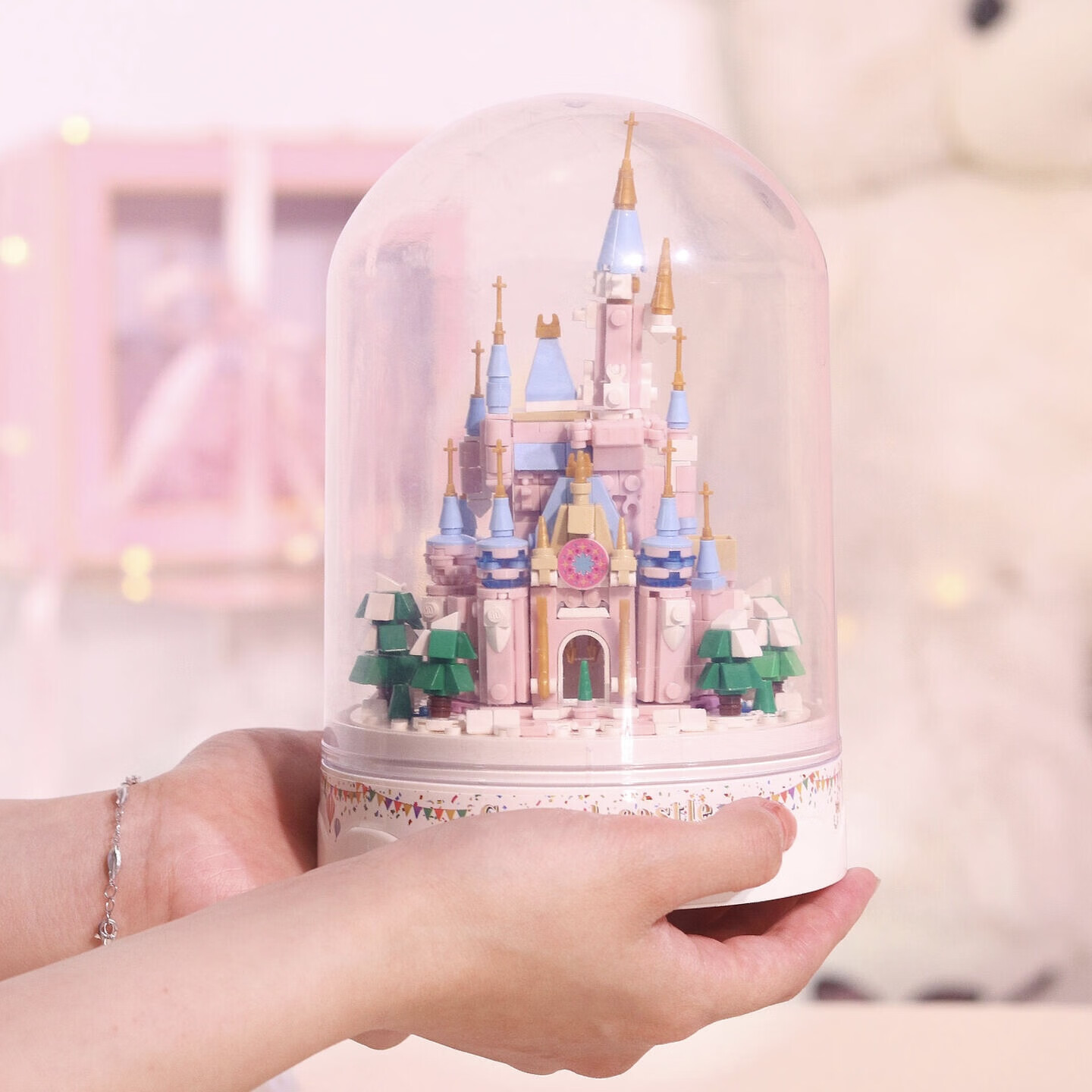 哲高创意圣诞节礼物飘雪城堡音乐盒积木拼装创意礼物送女生少女心节日 圣诞水晶城堡音乐盒-683PCS