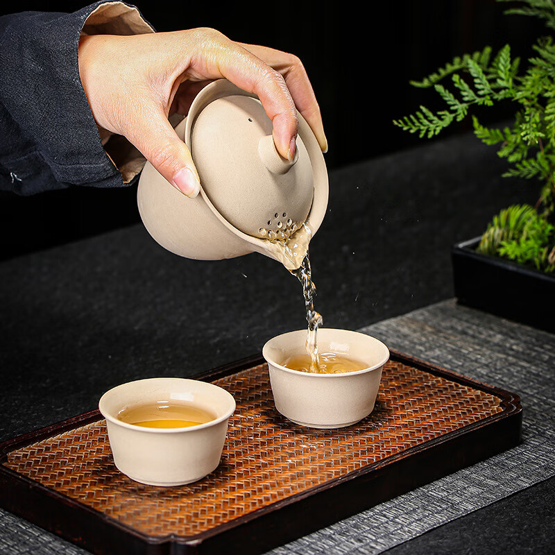 ��յ�����������ݴ�ʦ�ֹ���Я�����װ�ֻ��延����һ�������໨�� ���տ�ͱ���һ������(��ȫװ) �޹��