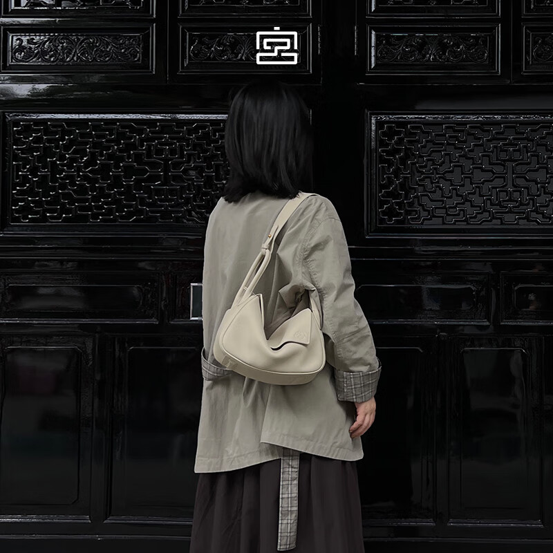 宫选【王楚然同款】女包元宝包手提包真皮牛皮斜挎包通勤包包节日礼物 米白【中号】