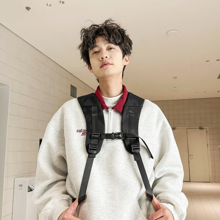 CLBD书包女初中生韩版大容量高中学生双肩包男新款潮流减负背包电脑包 黑色