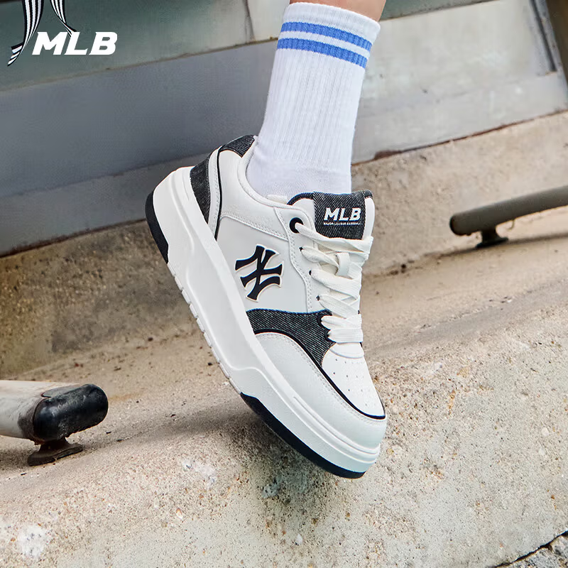 MLB男女情侣同款潮流舒适休闲运动板鞋3ASXD015N-50BKS黑白色42