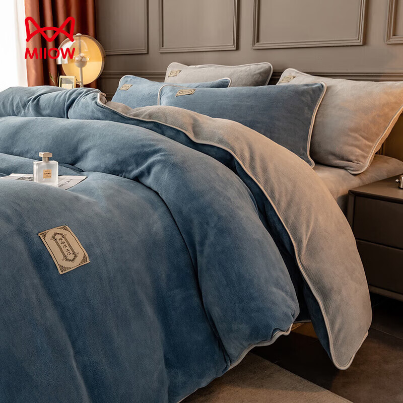 猫人（MiiOW）加厚纯色牛奶绒四件套轻奢秋冬季双面加绒家用床单被套三件套宿舍 蓝+灰 【加绒加厚】 1.2m 床单款 三件套-150x200cm被套