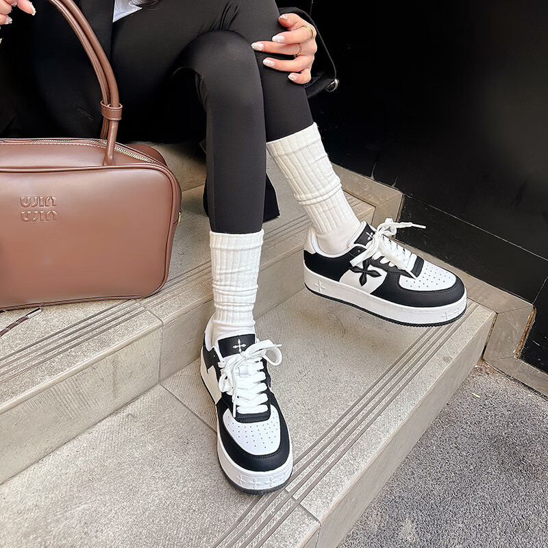 DARSII香港达斯春季新款情侣小白鞋百搭舒适防滑耐磨低帮休闲运动板鞋男 美式黑 40