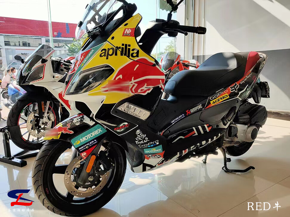 2022款阿普利亚sr max250改装max300版画贴纸贴花定制车贴膜版花糖片