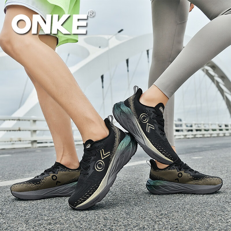 ONKE德国运动鞋女春季新款网面透气情侣跑鞋软底减震运动户外跑步鞋男 铂金 42