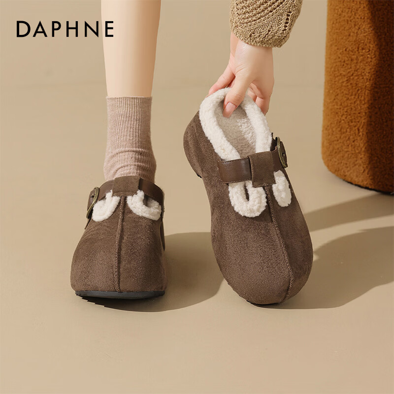 达芙妮厚底雪地靴女2025新款秋冬加绒保暖勃肯鞋增高包头半拖棉鞋 咖色 38
