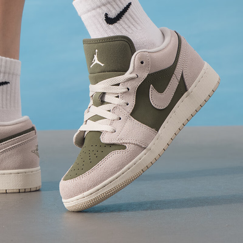 耐克（NIKE）童鞋 2025冬季新款运动鞋子比赛实战训练鞋缓震耐磨透气篮球鞋 HV4396-201 38