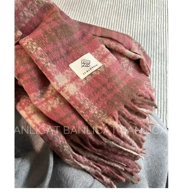 朋意情侣围巾韩系氛围感秋冬男女同款高级感加厚保暖围脖2025年新款 条纹渐变围巾【黑灰色】