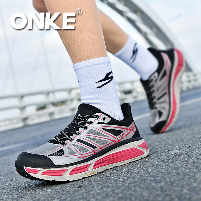 ONKE跑步鞋女春季新款轻便透气防滑减震男女鞋厚底增高耐磨运动跑步鞋 勃垦第红 38