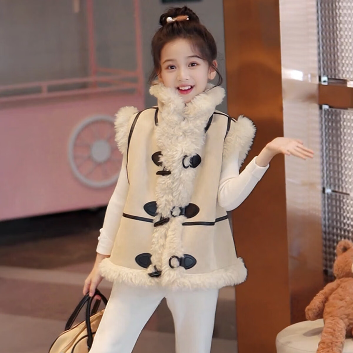 媛媛公主女童毛绒马甲冬新款儿童撞色高领加厚百搭无袖外套中大童保暖坎肩 米色 110