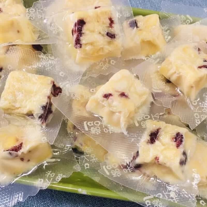 食怀牛萨萨奶盖内蒙古特产奶制品千层儿童夹蔓越莓樱桃味内蒙古奶制品 蔓越莓味小块 250克