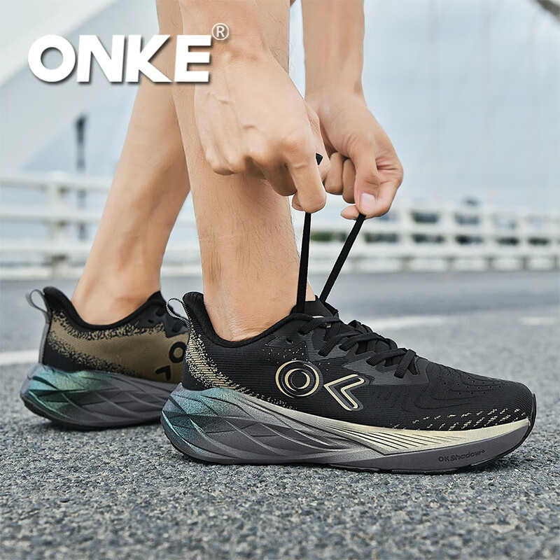 ONKE德国运动鞋女春季新款网面透气情侣跑鞋软底减震运动户外跑步鞋男 铂金 42