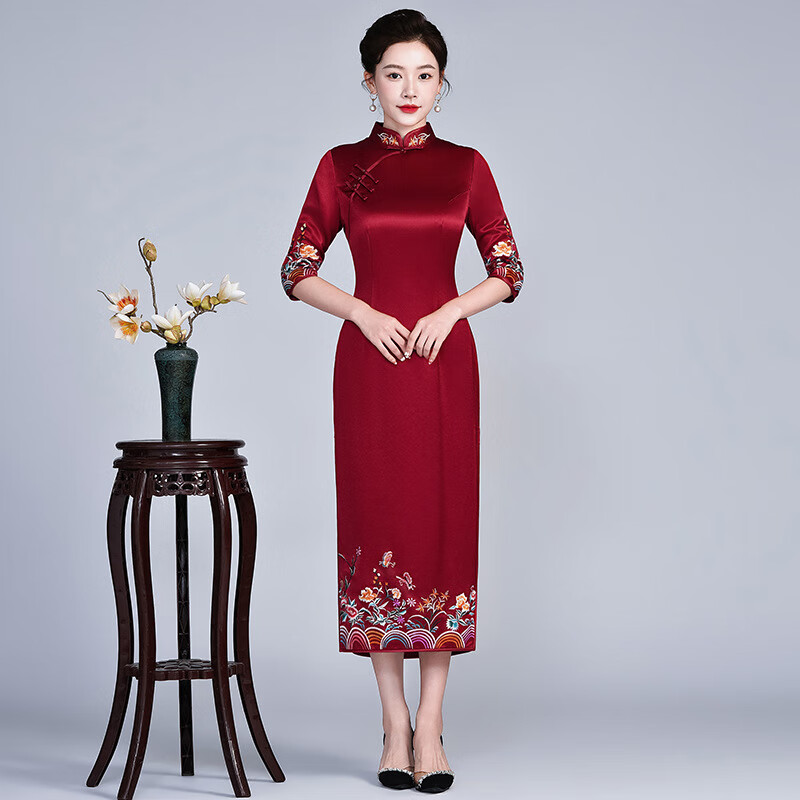 玫芙娜旗袍中国风秋冬新款高档时尚气质复古醋酸缎喜婆婆婚宴时尚礼服 酒红色 XL属于什么档次？