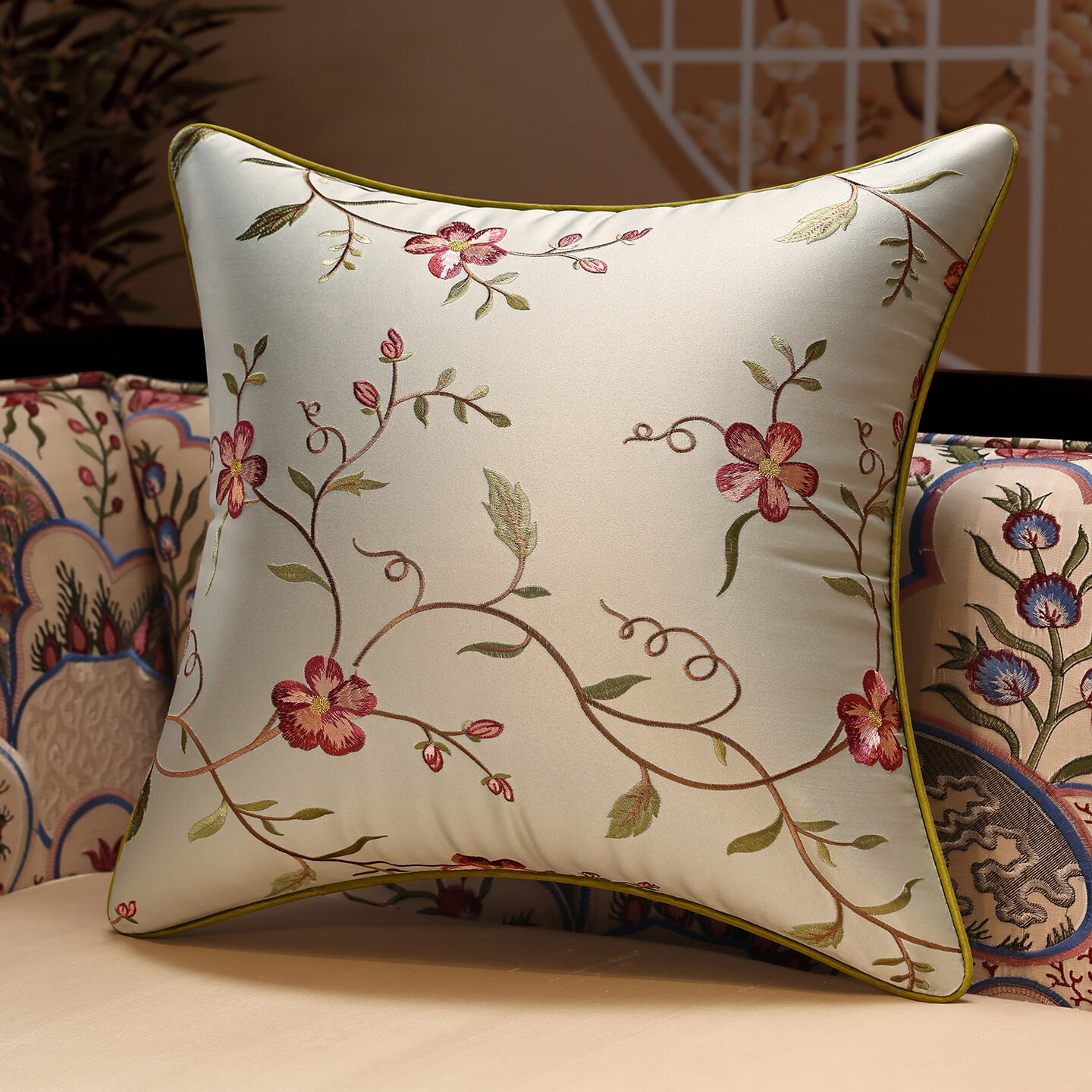 織寶中式刺繡抱枕靠墊真皮沙發(fā)靠枕不含芯套椅子大客廳長方形靠SN6880 淡藍(lán)小花 35X50cm(不含芯) 枕套