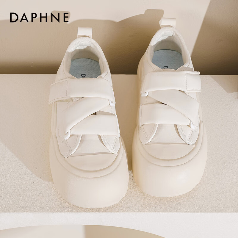 达芙妮厚底小白鞋女2025秋冬新款女鞋软萌大头鞋子女增高百搭板鞋JL 米白色【魔术贴-跟高4cm】 40