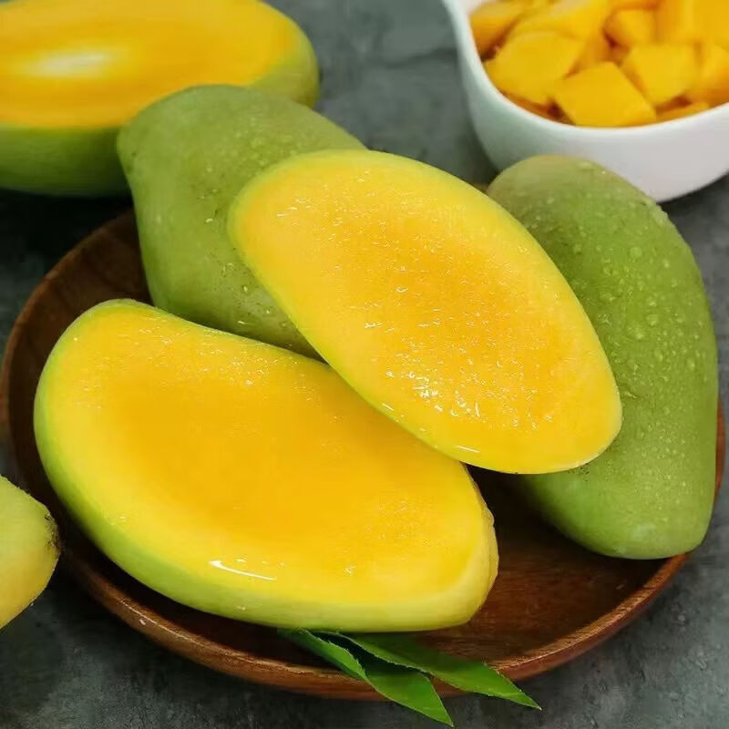 集南鲜 越南进口玉芒果 现摘大青皮黄皮热带芒果新鲜时令生鲜水果 含箱5斤  200g起  净重4.5斤