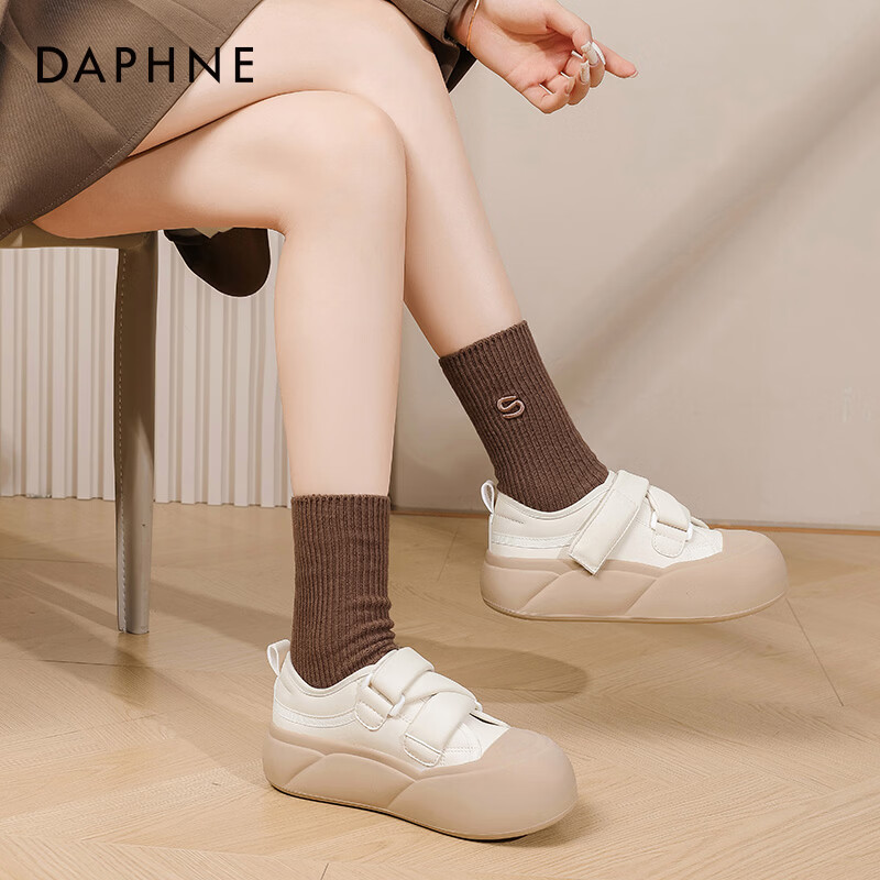 达芙妮厚底小白鞋女2025秋冬新款女鞋软萌大头鞋子女增高百搭板鞋ZJ 米杏色【魔术贴-跟高4cm】 39