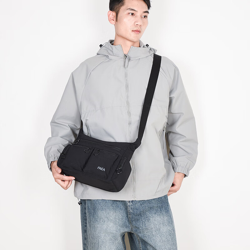 日韩新款时尚单肩包休闲男女拉链斜挎包运动大容量收纳包旅行逛街 黑色