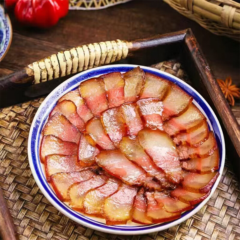 湘真香四川腊肉土特产柴火烟熏川味熟食腊味年货咸肉 500g带皮五花（偏肥肉香）