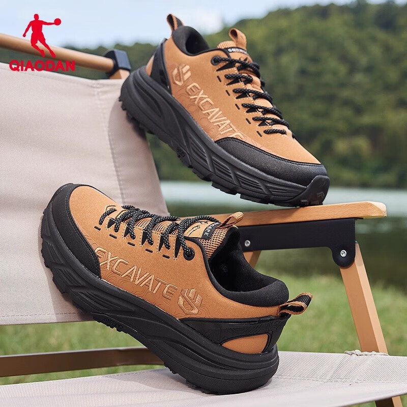 �ǵ���ˮ����Ь�е�ɽͽ��Ь2025�����¿�Ƥ�������������˶�Ь��Ь �����ɫ/��ɫ �п� 40 189Ԫ