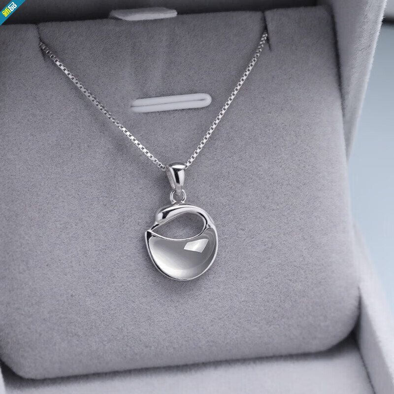 唯一（Winy）銀色簡約天鵝項(xiàng)鏈女純銀輕奢小眾高級感鎖骨2025新款夏天氣質(zhì)頸鏈 盒子鏈款天鵝項(xiàng)鏈【送證書】