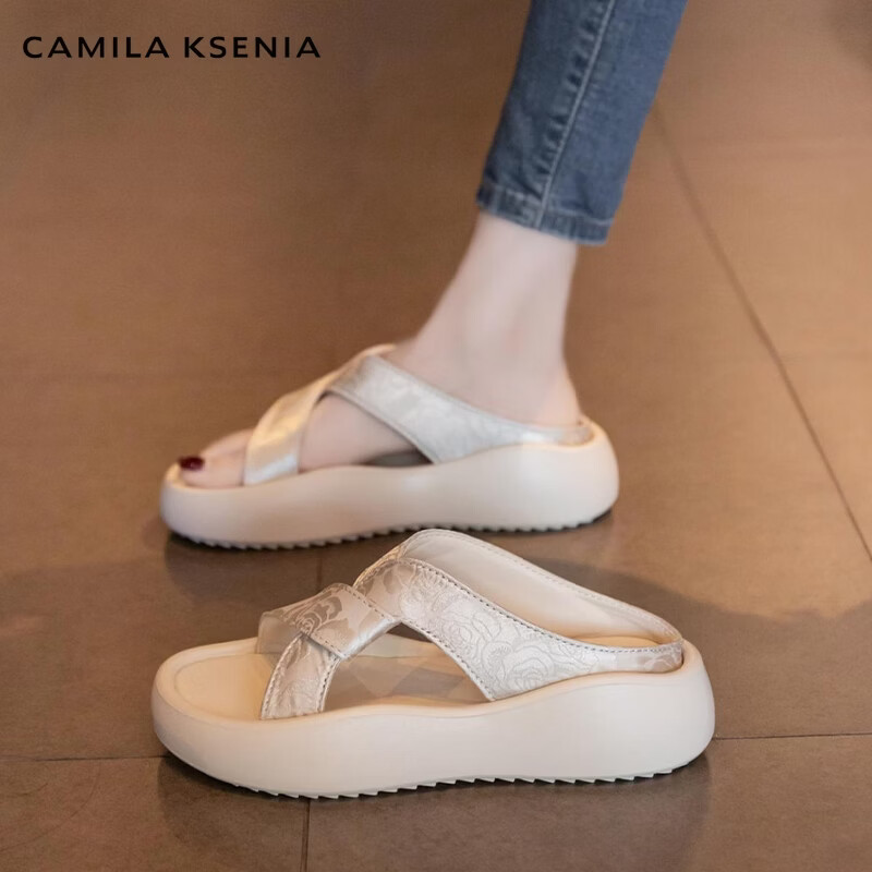 CAMILA KSENIA拖鞋2026新款休闲百搭夏季女沙滩凉鞋时尚厚底一字拖增高凉拖鞋子 奶咖色 36
