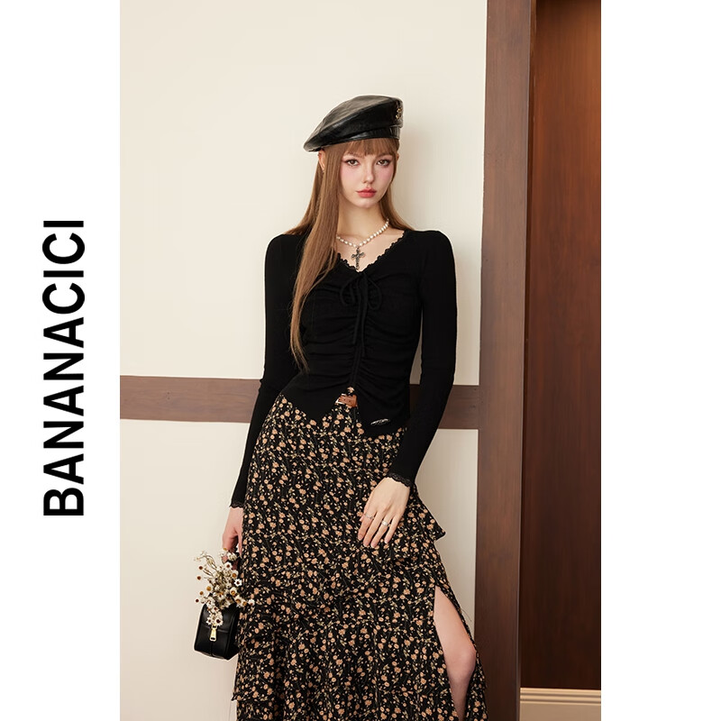 banana cici2024年初秋新款复古拼接蕾丝花边V领抽褶针织衫上衣女C243MY055 黑色 S