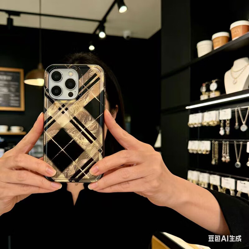 原创黑棱格苹果17Promax手机壳网红款17适用iPhone16女15保护套14 黑色菱格全包手机壳 iPhone7plus/8plus