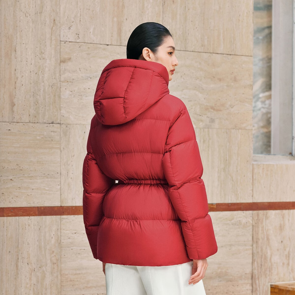 太平鸟女装轻羽绒合集反季清仓白鸭绒羽绒服简约时尚短款中长款 收腰羽绒服红色 L