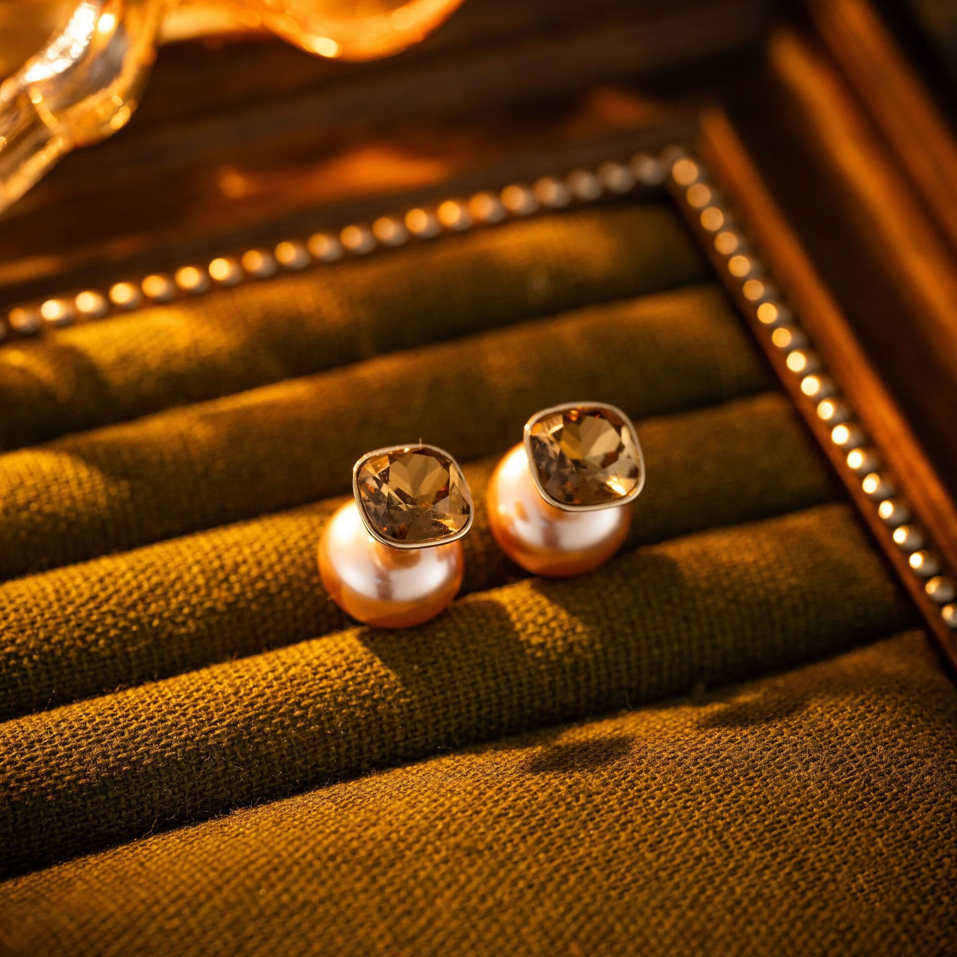 ��������۷�����ɫ�����������Ů�߼���ʱ�����һ�������ٴ��������Ʒ ����ɫ����������� 39Ԫ