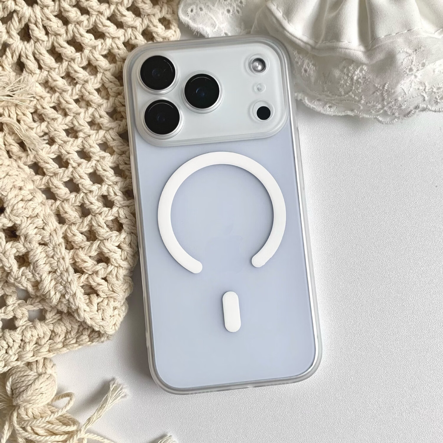 铂呐苓适用iphone17手机壳苹果17保护套磨砂肤感带磁吸无线充电壳超薄全包防滑防磨防划半透明新款 透白色 磨砂磁吸壳【镜头保护款17promax】