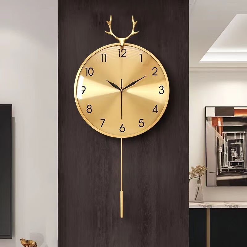 OYKTN挂钟客厅新款2026创意钟表家用挂墙石英钟墙上静音免打孔网红时钟 金色款 小号-长67cm*宽30cm【18%的人选择】