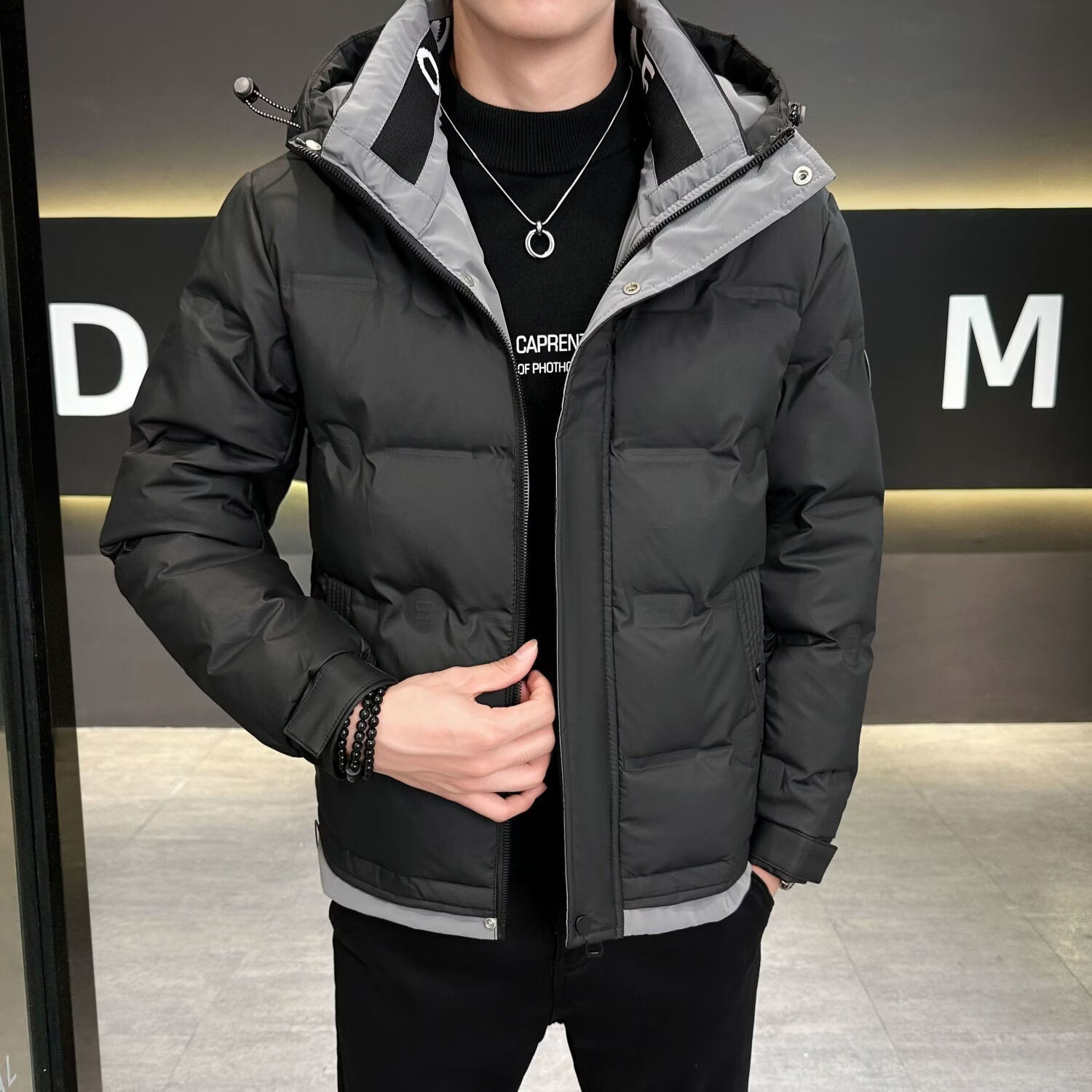 高档羽绒服男士2024新款连帽时尚帅气男青年冬季保暖加厚外套男装 军绿色 均码 4XL170185斤