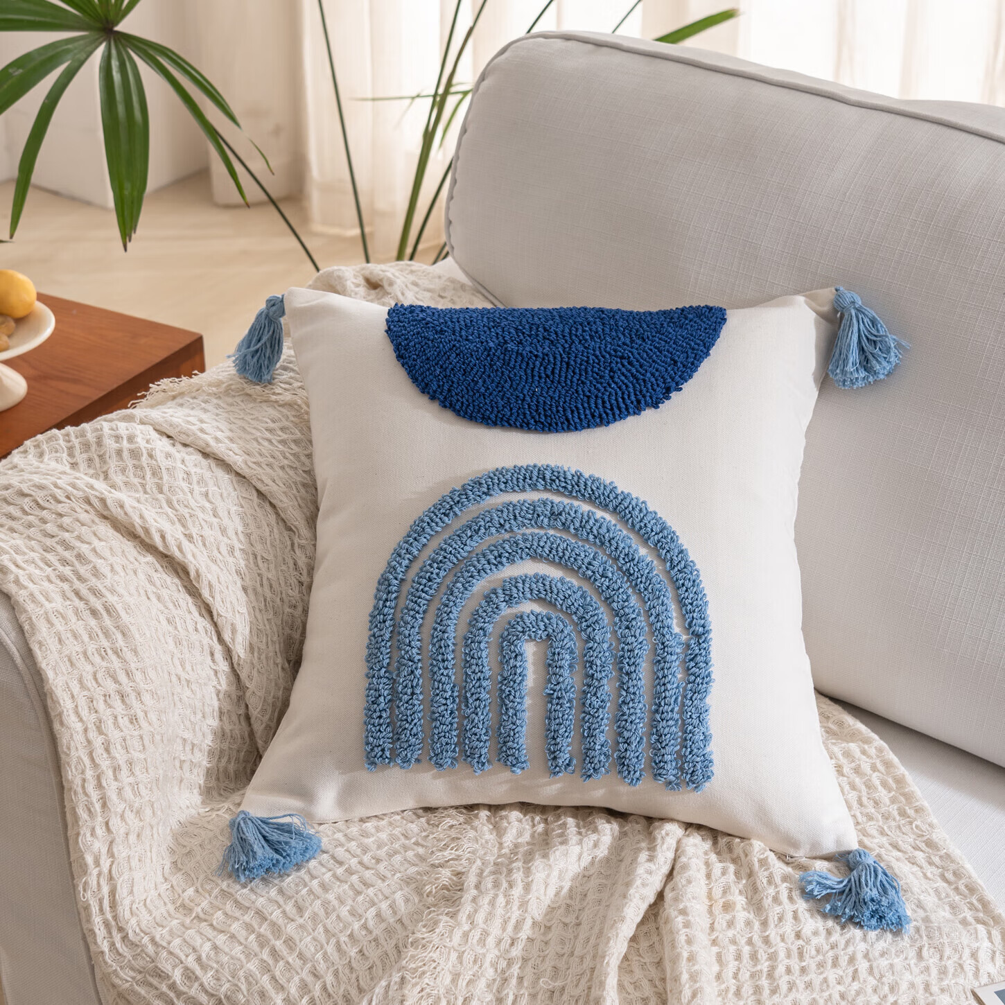 【精选厂家】北欧风绣花抱枕办公室沙发客厅腰枕靠背垫床头靠枕汽 蓝【北欧绣花流苏抱枕】 45x45cm【单抱枕套】