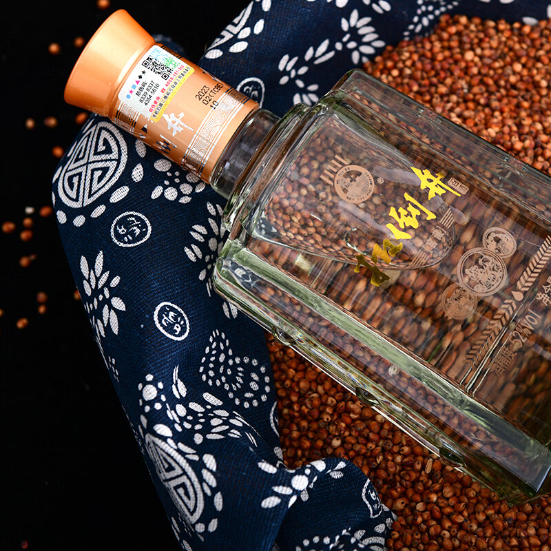 扳倒井白酒52度窖藏 纯粮食酿造浓香型白酒 礼盒包装年货送礼自饮白酒 52度 500mL 6瓶